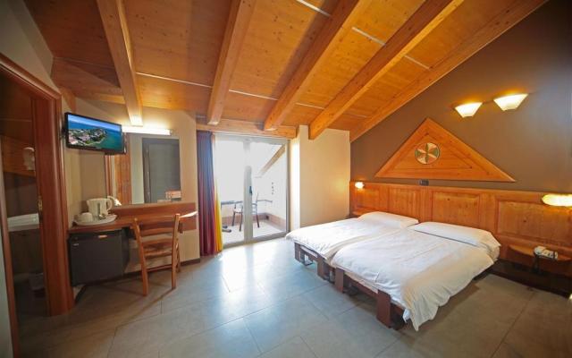 Hotel Smeraldo, Sirmione 25 (6)