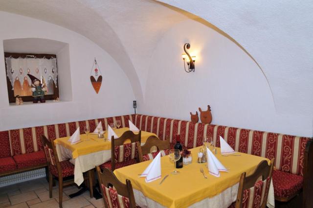 Udai Hotel_Mazzin_2018 (8)
