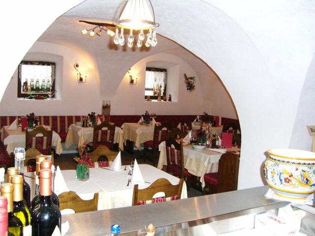 Udai Hotel_Mazzin_2018 (10)
