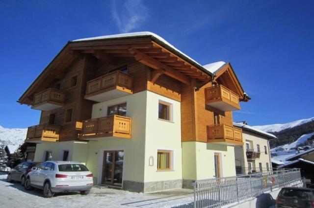 ESTERNA Vale