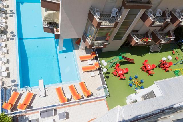 Hotel Cosmos, Rimini Rivazzurra (2)
