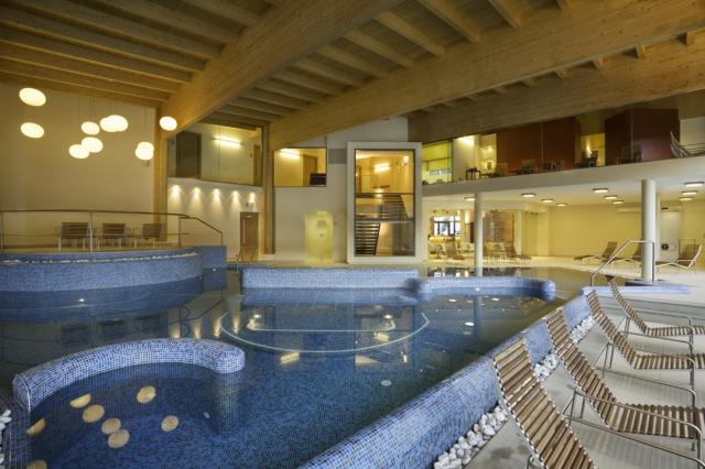 4792 3 Piscina
