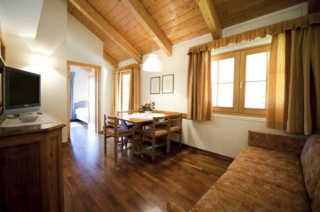 Holidays Dolomiti Resort Carisolo 2019 (2)