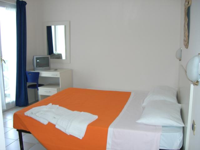Elena Resort   Silvi Marina   22  (2)