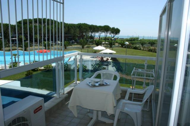 Elena Resort   Silvi Marina   22  (24)