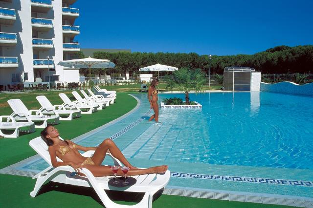 Elena Resort   Silvi Marina   22  (59)