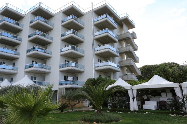 Elena Resort   Silvi Marina   22  (44)