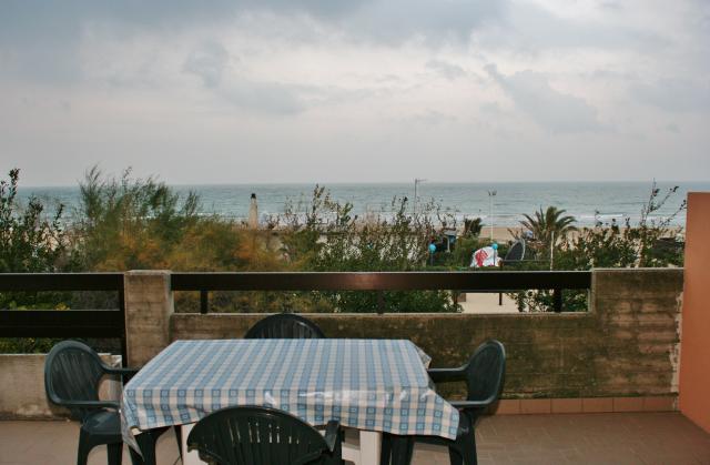GUGU BALKON (4)