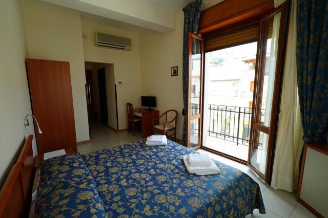 Hotel Palazzo Durante, Letojanni (7)
