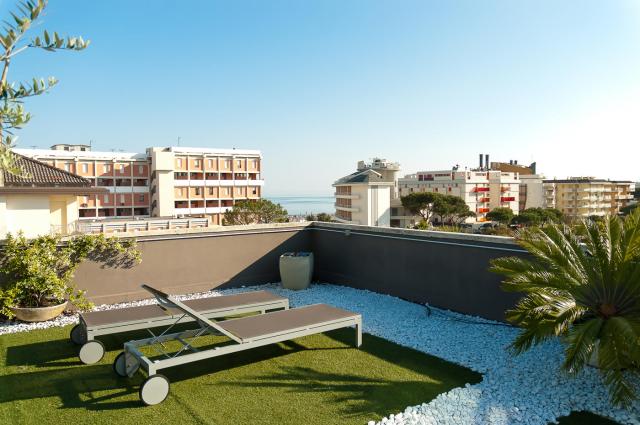 Samtiago hotel LidodiJeselo leto2021 (3)