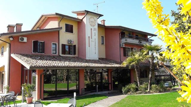 Hotel Il Castello, Pozzolengo (1)