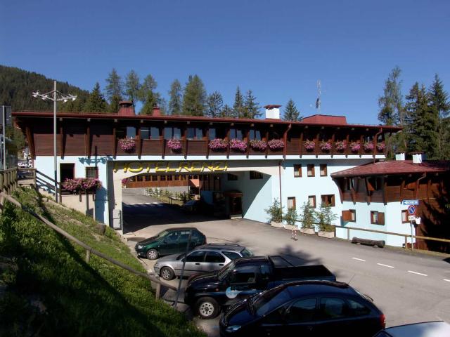 2001 26 Esterno