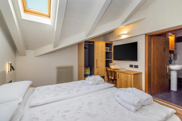 ARISTON ECONOMY (4)