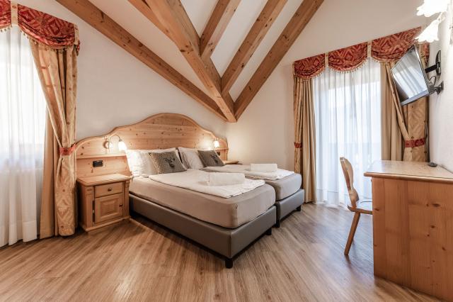 Hotel Sasso Rosso, Commezzadura 2025 (15)
