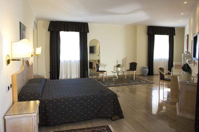 Hotel Sant'Alphio Garden    Giardini Naxos (16)