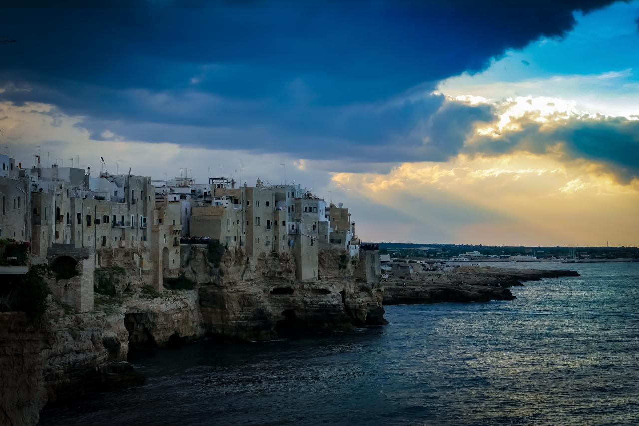 polignano e mare apulia thea smc 2rK8J7vh59Q unsplash