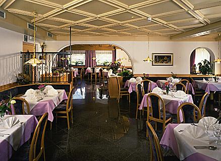 Hotel Scherlin, Ortisei (2)