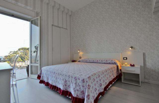 Hotel Baia Azzurra, Taormina Mare (11)