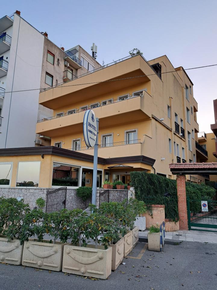 hotel Sabbie d Oro Giardini (6)
