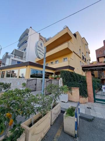 hotel Sabbie d Oro Giardini (4)
