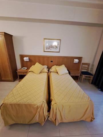 hotel Sabbie d Oro Giardini (1)