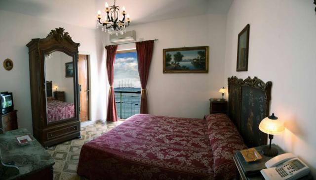 Hotel La Riva, Giardini Naxos (17)