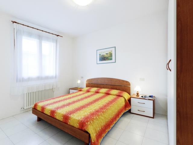 Caorle - Cristina bedroom 01