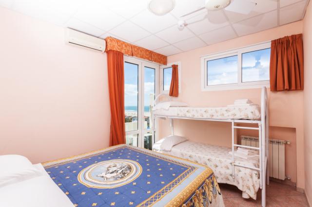 Hotel Ambasciatori    Marina Di Pietrasanta 24 (7)