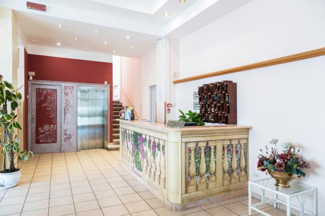 Hotel Ambasciatori    Marina Di Pietrasanta 24 (13)