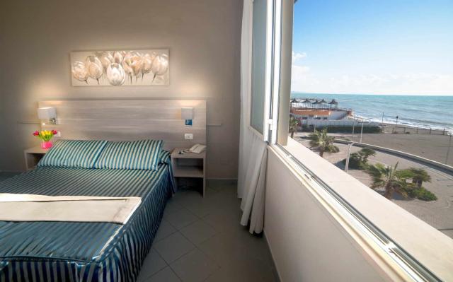 Hotel Il Settebello    Cecina (21)