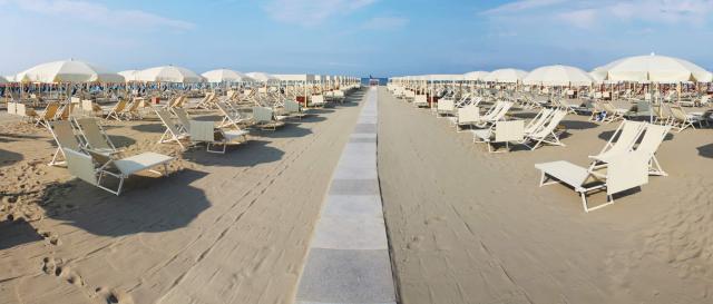 Hotel La Pigna    Marina Di Pietrasanta (25)