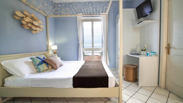 Hotel Il Perseo    Marciana 24 (3)