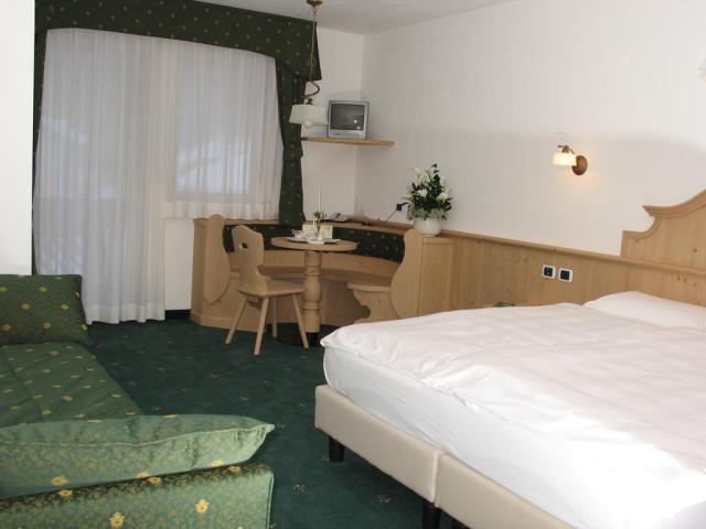 NOVÉ Hotel Camoscio, Rocca Pietore (2)