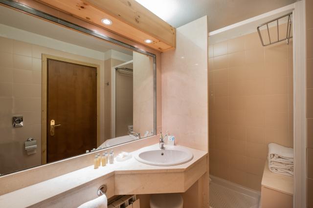 TH Pila bagno camera tripla 01