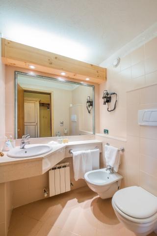 TH Pila bagno camera matrimoniale 01