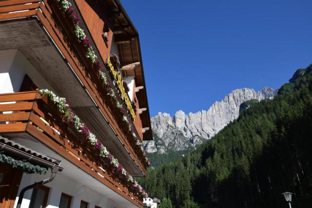 Hotel Alpenrose, Alleghe 24 (1)