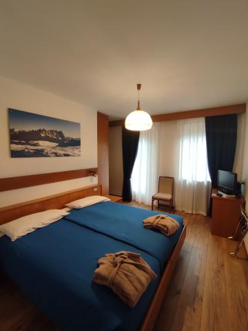 Hotel Alpenrose, Alleghe (6)