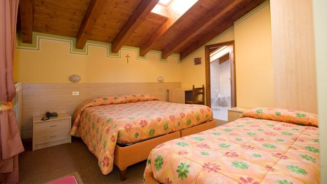 I Rododendri, Sant A (7)