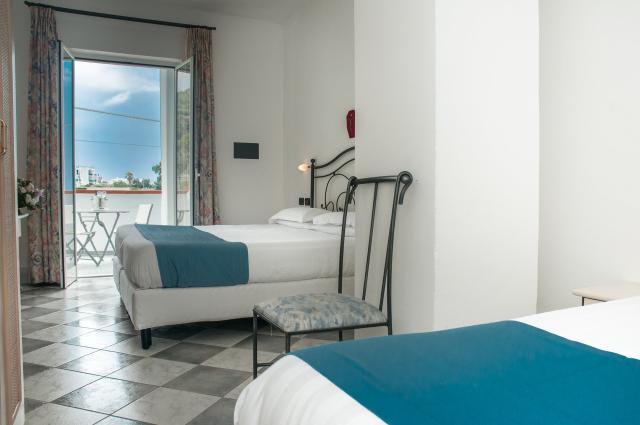 Romantica terme parkhotel Serrara Fontana leto2021 (38)