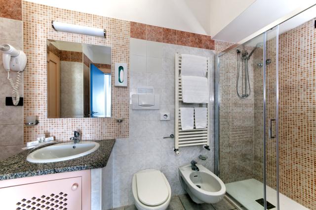 Romantica terme parkhotel Serrara Fontana leto2021 (7)