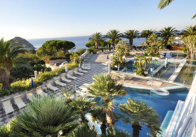 Romantica terme parkhotel Serrara Fontana leto2021 (12)