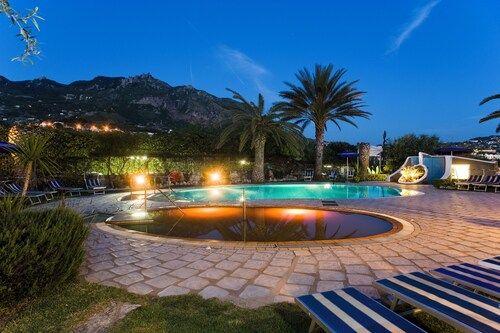 Boutique Hotel Ideal, Forio (1)