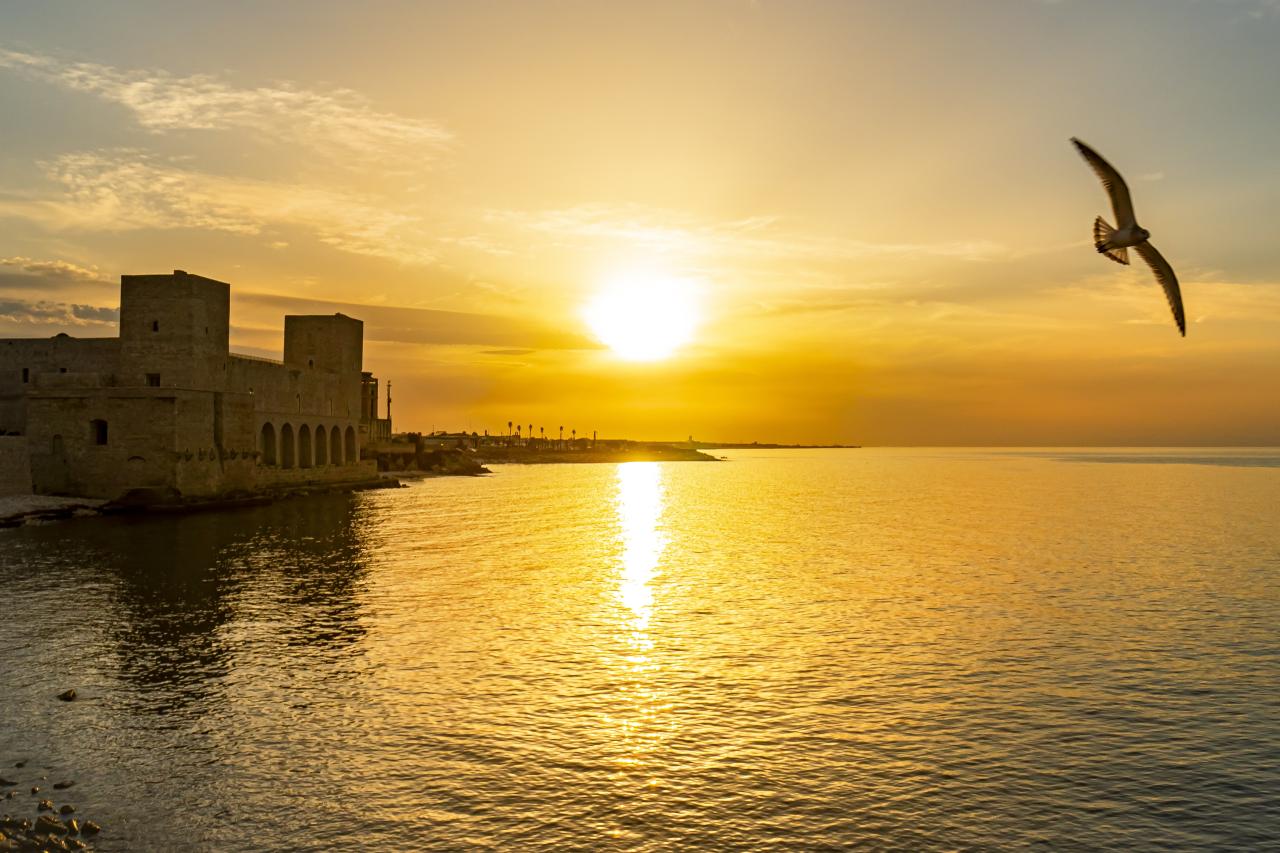 trani apulia marco angelo lPBa 2cNS2M unsplash