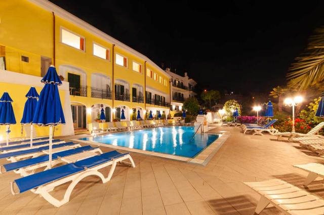 Hotel Capizzo, Forio (10)