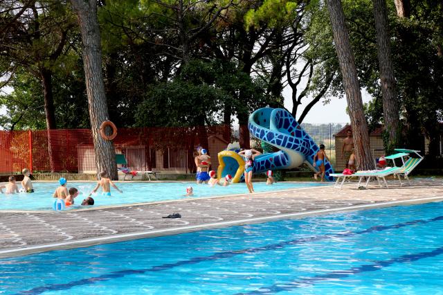 Village Belvedere Pineta, Grado (10)