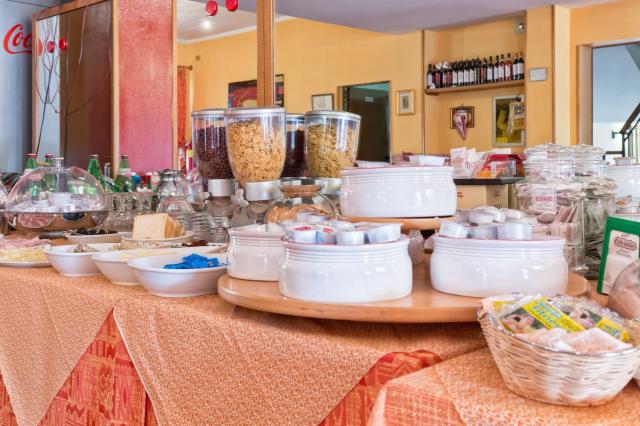 Hotel Azzurra, Sirmione (2)