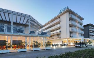 Marina Palace