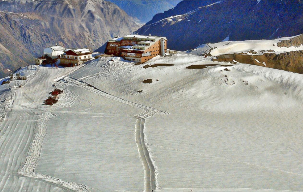 Livrio Hotel, Passo Stelvio 25 (2)