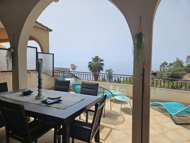 Gaeli Seaview