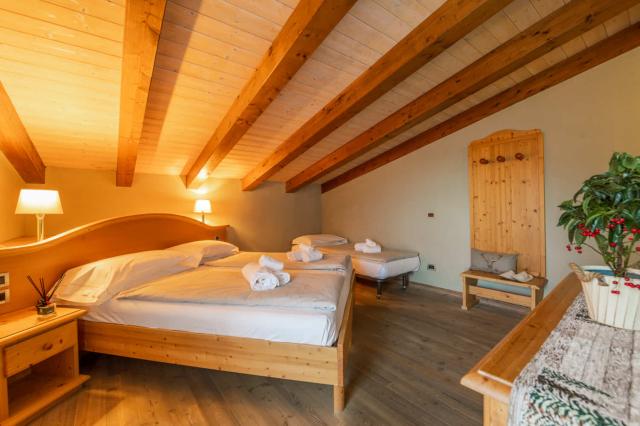 Hotel Locanda Elisa Albergo Diffuso   Dimaro Folgarida (20)
